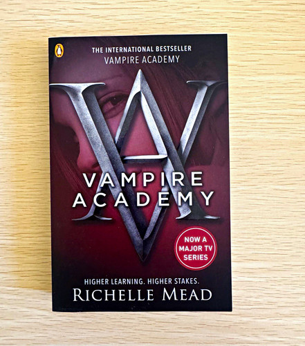 Vampire academy - vampire, (vampire