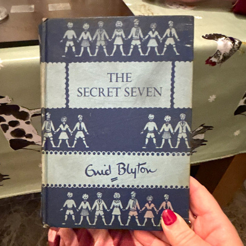 Enid blyton secret seven - enid,