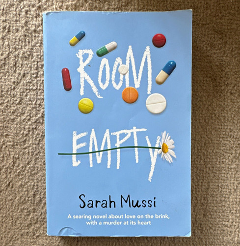Room empty sarah mussi - empty,