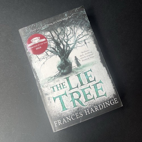 The lie tree frances hardinge - the,